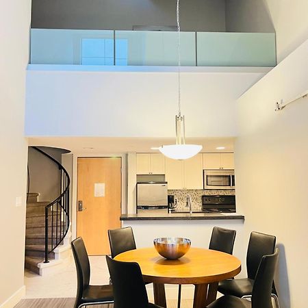 Tyndalstone Lodge 3 Bedroom In The Heart Of Village North ウィスラー エクステリア 写真